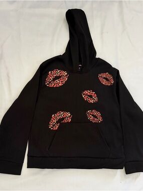 Black Hoodie Sweatshirt with Red Leopard Kiss Motif